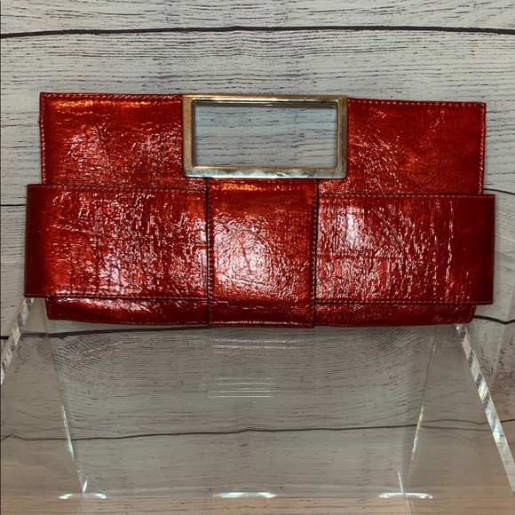 Clutch - Picture 2 of 5